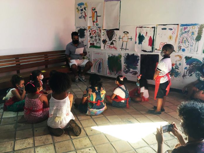 Oficinas de arte para crianças - MAM