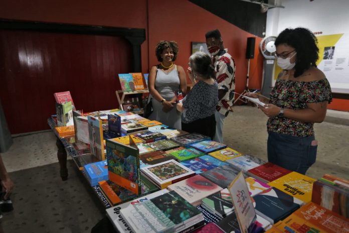 Primeira edição da Literatur segue até sábado com programação gratuita no MAM-BA