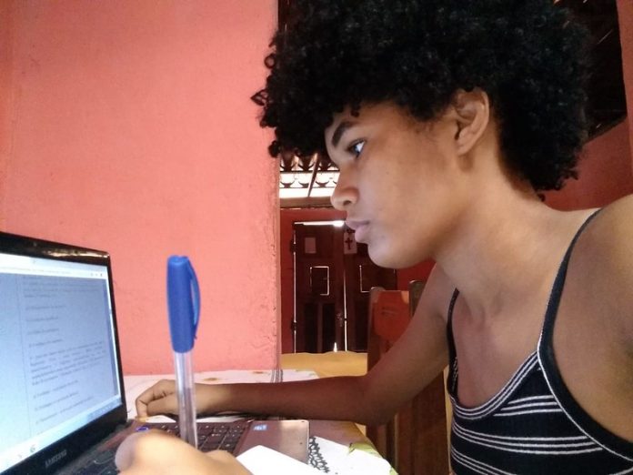 Setre oferece curso de formação profissional gratuitas para jovens em vulnerabilidade social