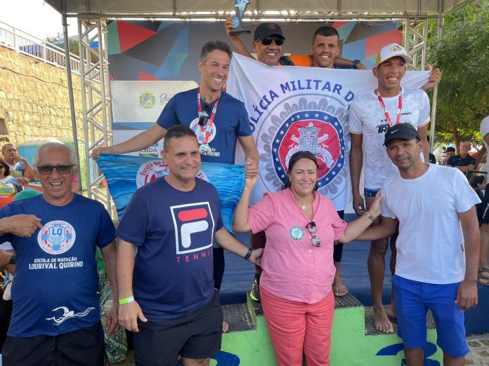 Policiais baianos participam de campeonato de natação em Juazeiro