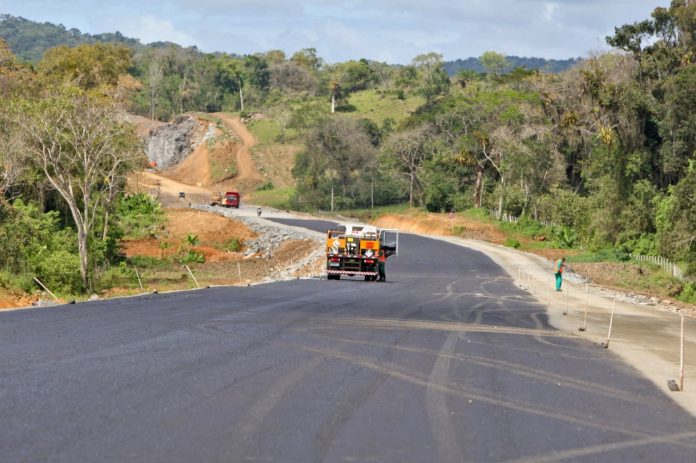 Em Itabuna, Estado da Bahia entrega obras e anuncia novos investimentos em habitação e pavimentação de ruas e rodovias