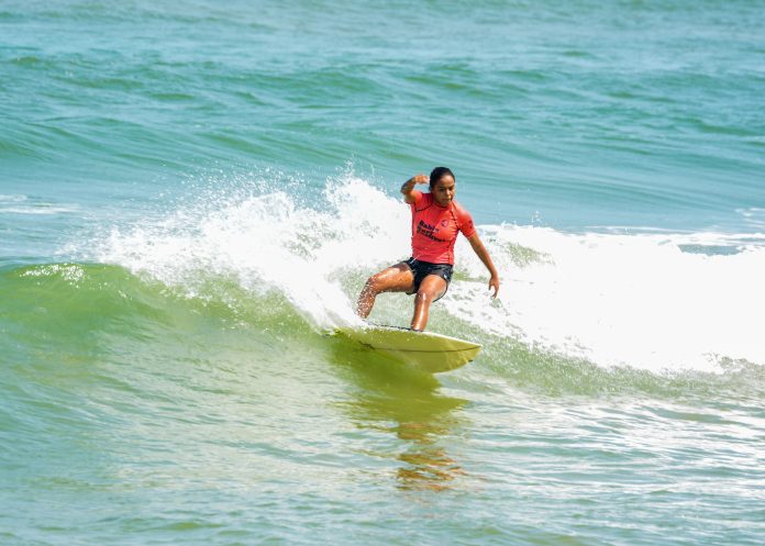 Praia de Imbassaí recebe última etapa do Bahia Surf Festival neste final de semana
