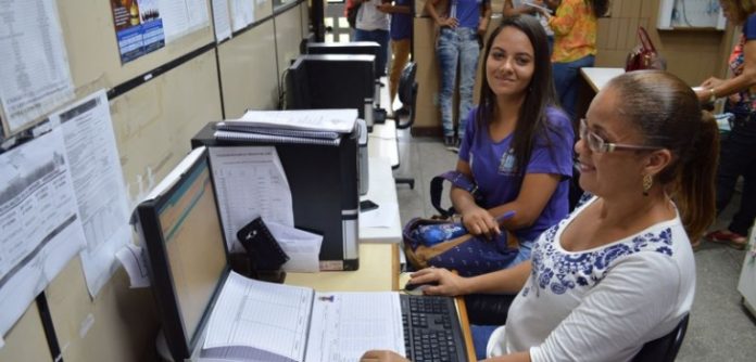 Últimos dias para a renovação de matrícula na rede estadual de ensino