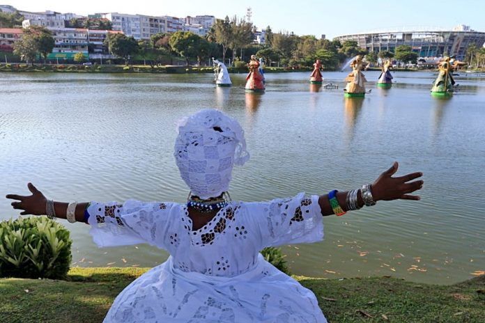 Estado entrega restauração de esculturas dos orixás do Dique do Tororó