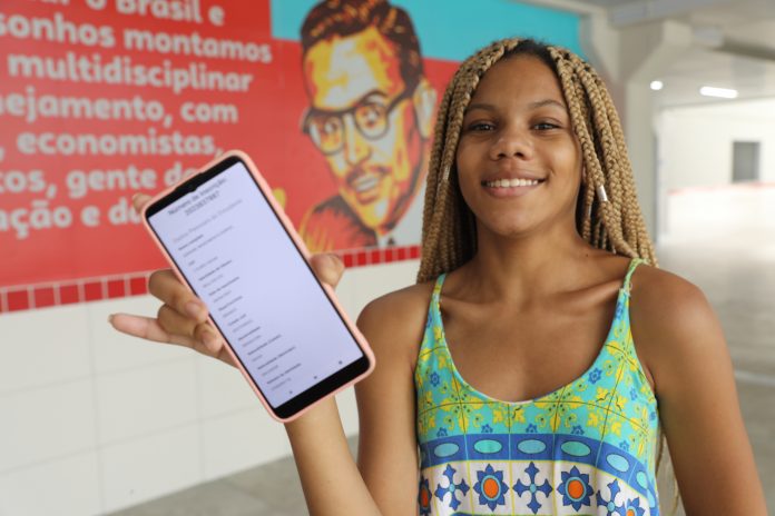 Matrícula on-line da rede estadual segue na segunda e terça-feira para estudantes do Ensino Médio, EJA e Educação Profissional