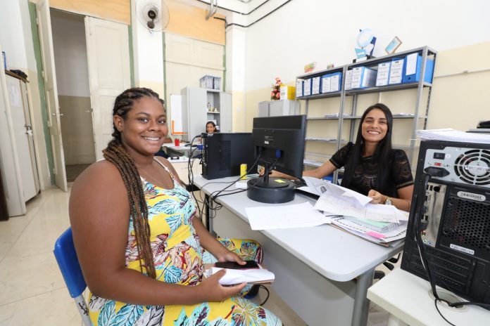 Escolas estaduais seguem matriculando estudantes que não compareceram no prazo regular