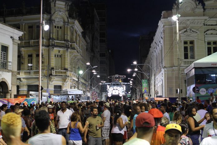 Governo da Bahia lança projeto para neutralizar as emissões de carbono geradas no Carnaval de Salvador
