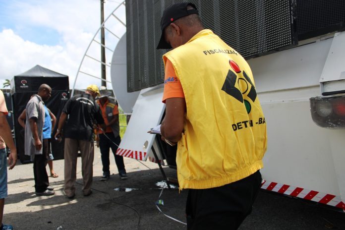 Detran-BA inicia vistoria em trios elétricos e prepara fiscalização para o Carnaval