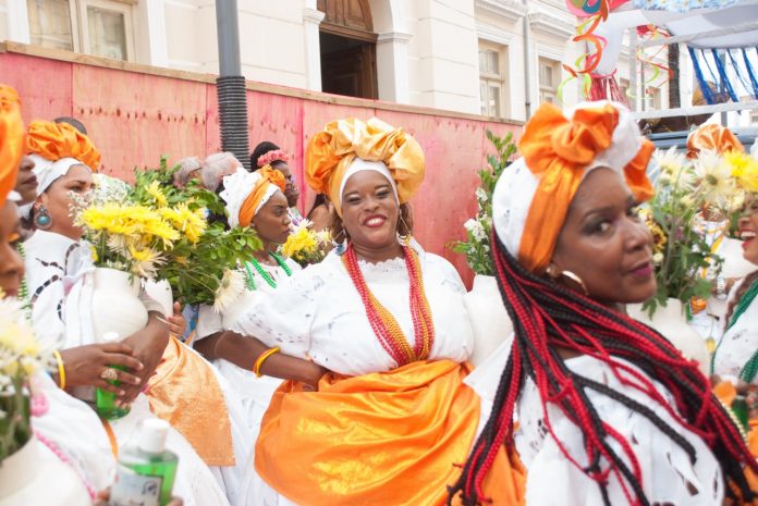 Funcionários da Funceb retomam Lavagem Cultural e abrem o Carnaval do Centro Histórico