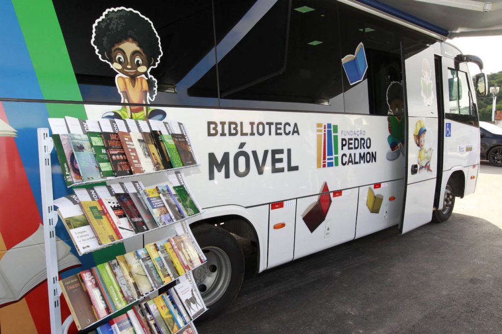 ÔNIBUS FPC_BIBLIOTECA