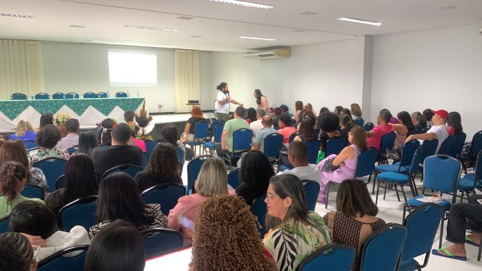 SEC realiza seminários territoriais com coordenadores pedagógicos dos núcleos de Jequié, Eunápolis e Serrinha