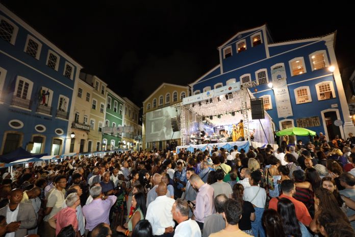 Flipelô movimenta o Centro Histórico de Salvador, com vasta programação cultural