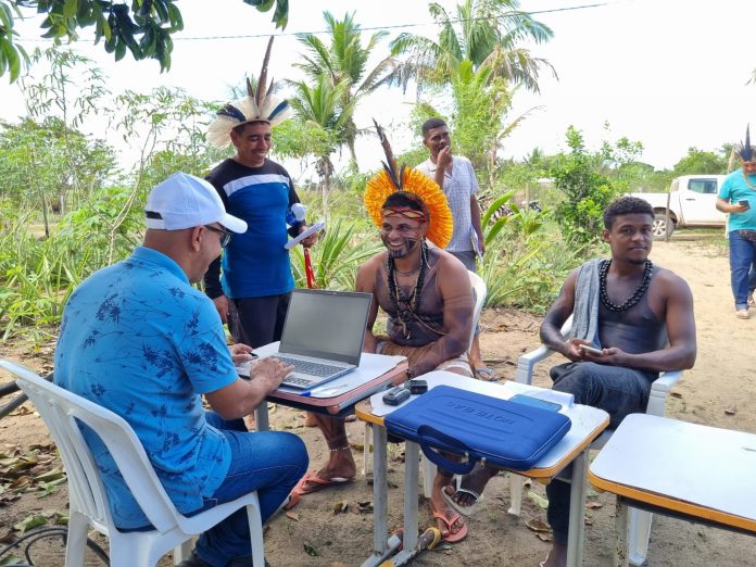 Tupinambás da Costa do Descobrimento recebem ação itinerante de cidadania na Aldeia Patiburi