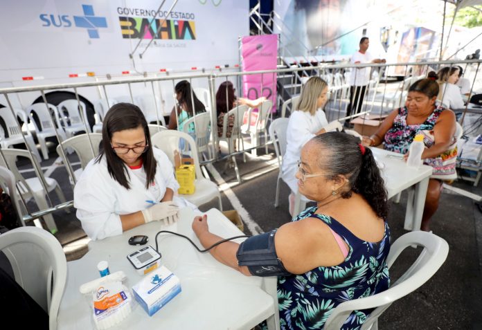 Feira da Pessoa Idosa oferece 15 mil atendimentos para o público 60+, até sábado (23), na Arena Fonte Nova