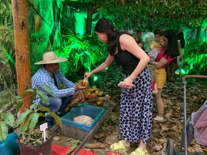 Setur-BA promove Costa do Cacau no Festival do Chocolate de Brasília