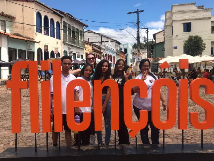 Estudantes da rede estadual participam da I Festa Literária de Lençóis