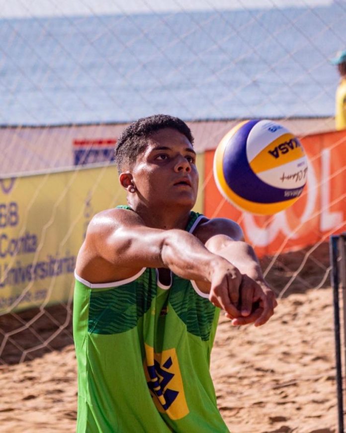 Com apoio da Sudesb, atletas de vôlei de praia participam de competição em Fortaleza