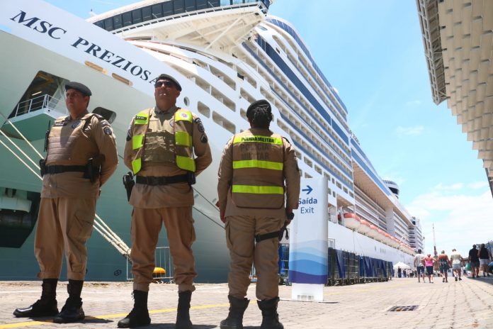 Operação Navio garante a segurança de mais de cinco mil turistas que desembarcam em Salvador