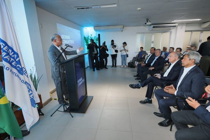 Jerônimo Rodrigues e vice-presidente Geraldo Alckmin visitam o Senai Cimatec Park, em Camaçari