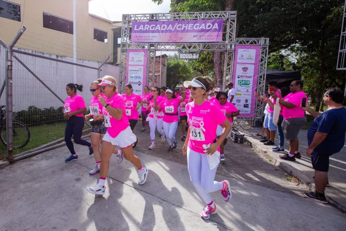 Núcleo de Mulheres Empreendedoras de Camaçari promove corrida em prol do Outubro Rosa