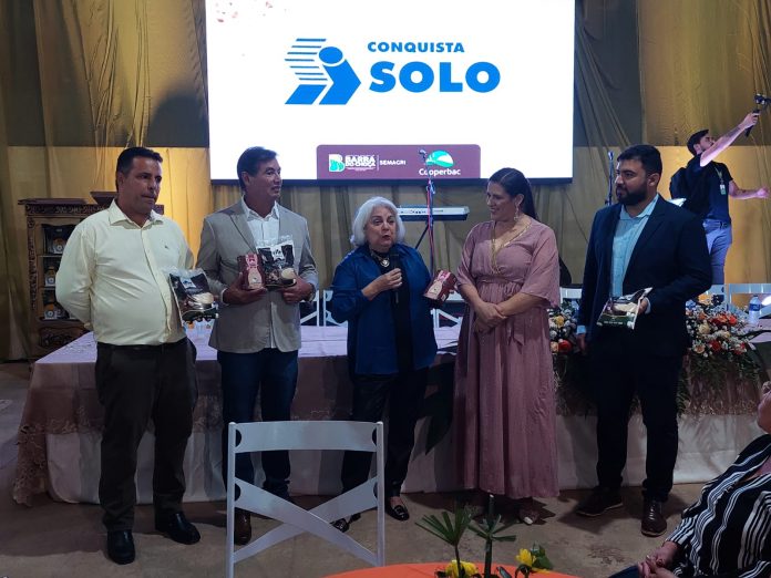 Café feminino e farinha de mandioca são lançados durante Concurso de Café no Sudoeste Baiano