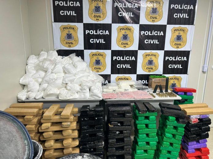 Polícia Civil desarticula laboratório de drogas dentro de hotel em Salvador