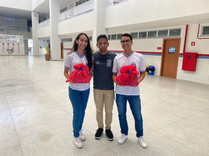 Estudantes de Aporá conquistam medalhas na Olimpíada Brasileira de Biotecnologia 2023