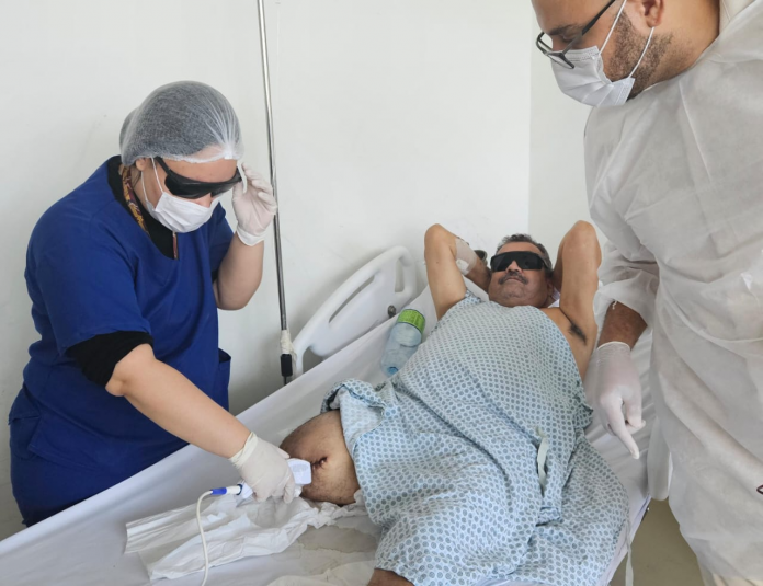 Hospital Roberto Santos é pioneiro na rede estadual na utilização do laser para tratamento de pacientes