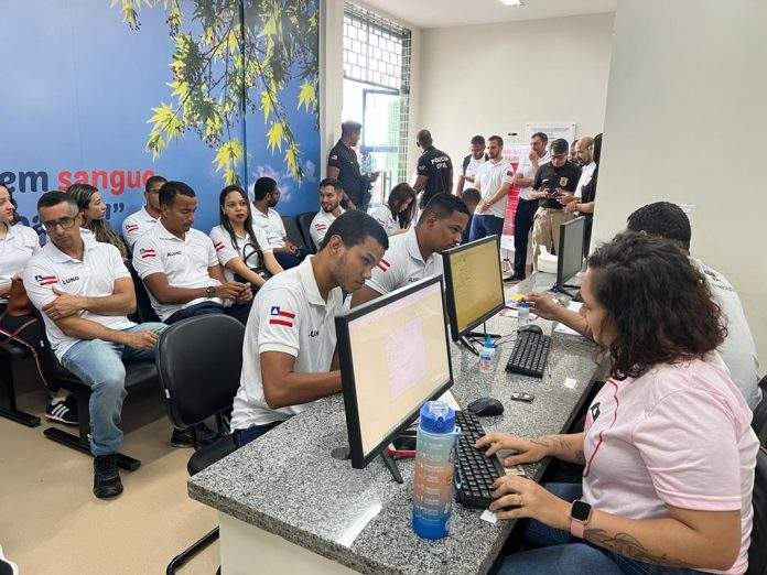 Alunos do Curso de Formação Policial Civil doaram sangue no Hospital Geral Roberto Santos