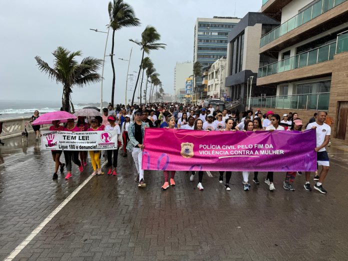 Polícia Civil faz mobilização na Barra pela defesa das mulheres