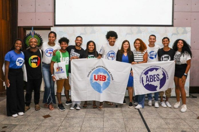 Secretaria da Educação promove encontro com representantes estudantis, em Salvador