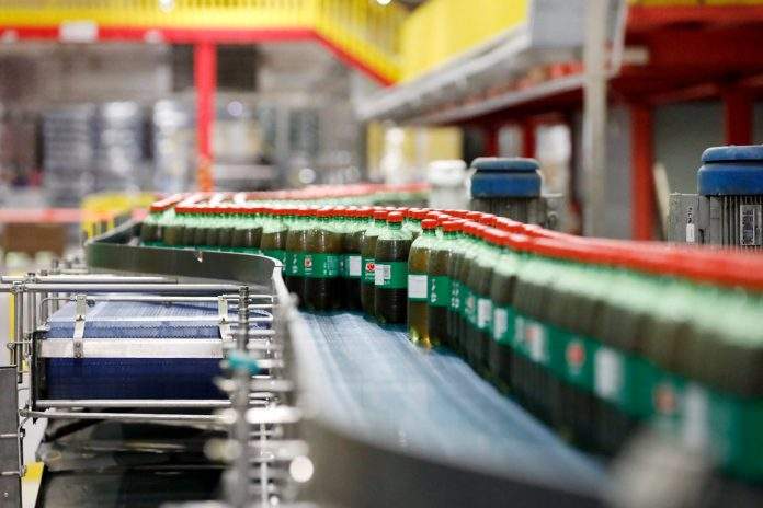 Ambev investe R$ 75 milhões e inaugura nova linha de refrigerante em sua fábrica da Bahia