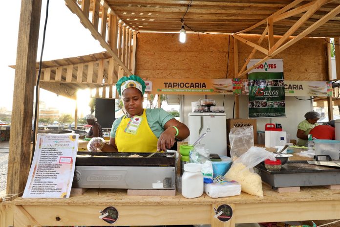 Feira Baiana da Agricultura Familiar e Economia Solidária chega a 14ª edição com homenagem a Luiz Alberto, liderança do movimento negro brasileiro