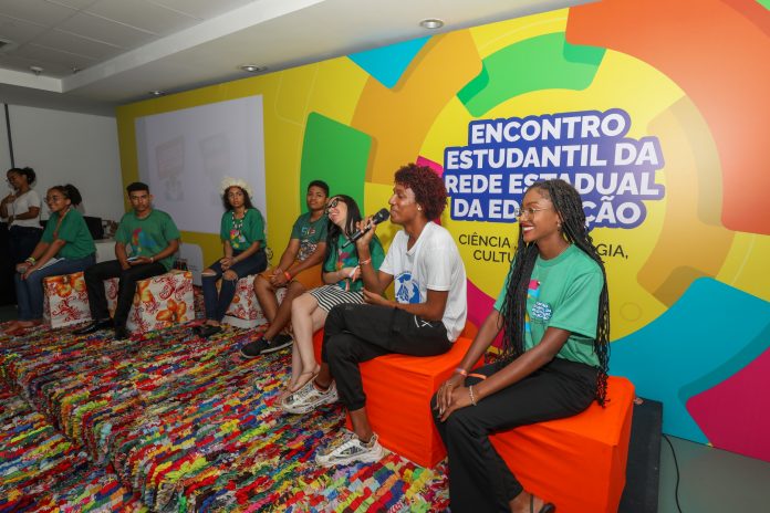 Juventudes do campo e da cidade trocam experiências e protagonizam debates na Arena Fonte Nova