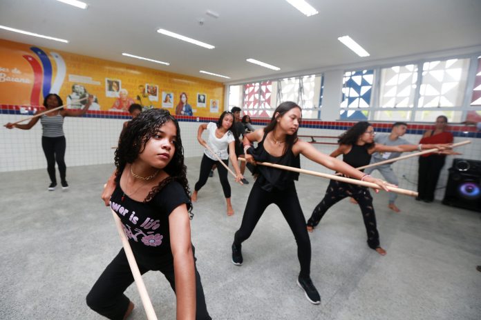 Estudantes podem se inscrever em projeto de férias nas escolas da rede estadual mesmo fora das cidades onde estudam