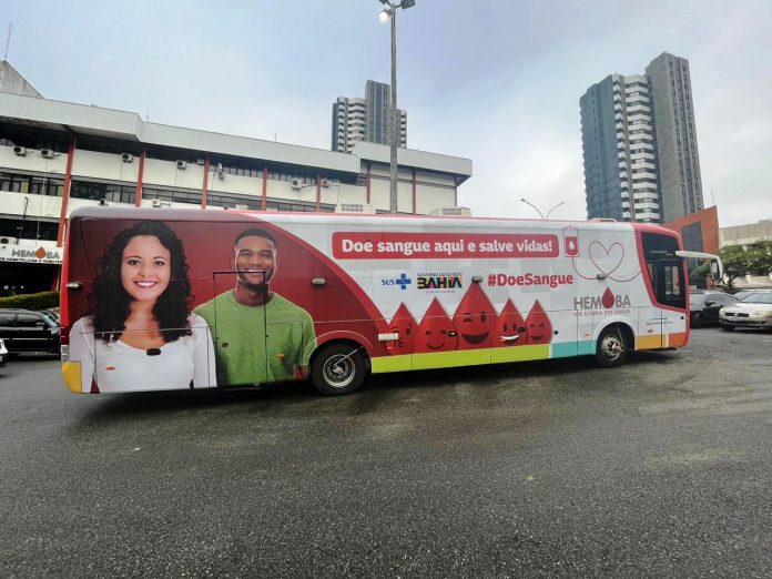 Em parceria com a Sudesb, Hemoba promove campanha de doação de sangue com atletas baianos para o Carnaval