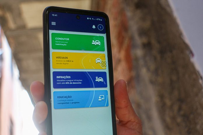 Detran-BA celebra crescimento das vendas digitais de veículos