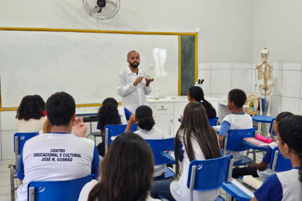 Projeto de extensão inova no ensino de Ciências para Educação Básica