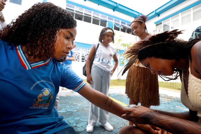 Festival de Invenção e Criatividade 2024 proporciona experiências tecnológicas e ancestrais para estudantes da rede estadual