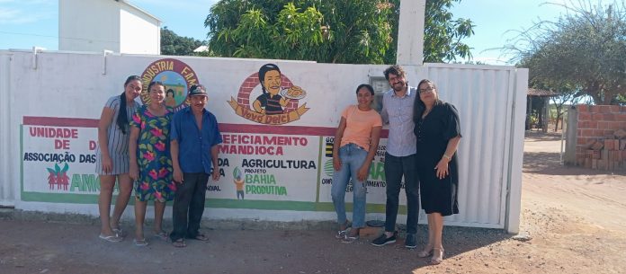 Produção de derivados da mandioca em Palmas de Monte Alto é incrementada com requalificação de agroindústria