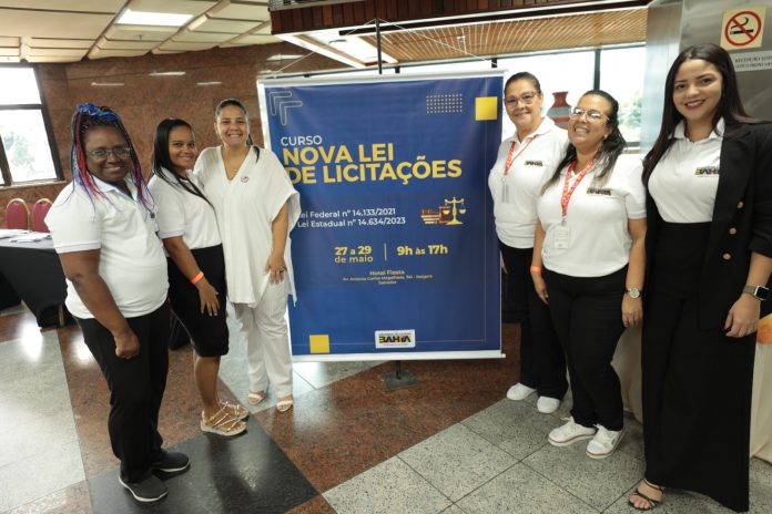 Técnicos e servidores da SEC participam de curso sobre nova lei de licitação