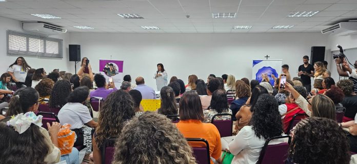 Selo Lilás é apresentado em encontro que estimula o empreendedorismo feminino