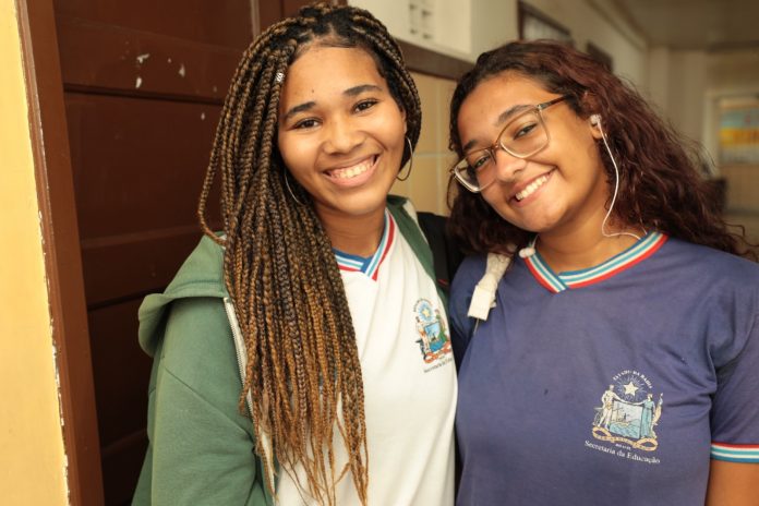 IAT celebra 41 anos de dedicação à Educação da Bahia