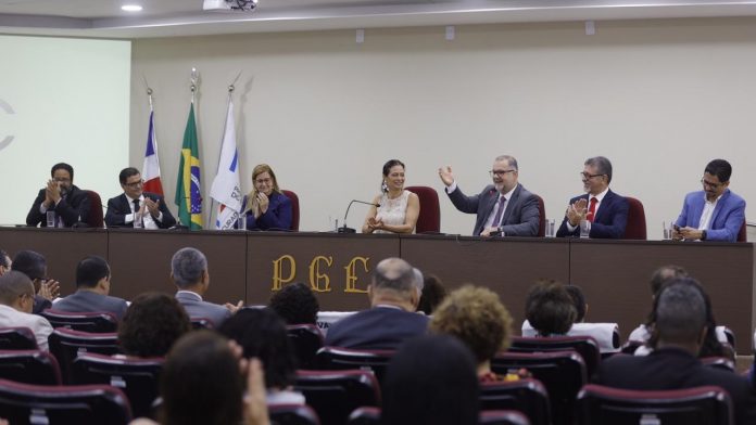 PGE-BA e Consórcio Nordeste firmam acordo para avanço em governança e inovação jurídica