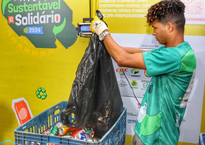 Centrais de coleta recolhem 12 mil kg de recicláveis no São João da capital e interior