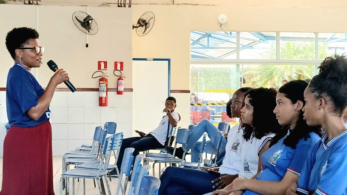 SJDH participa de Semana da Valorização das Escolas: Combate ao bullying e outros temas são discutidos com estudantes