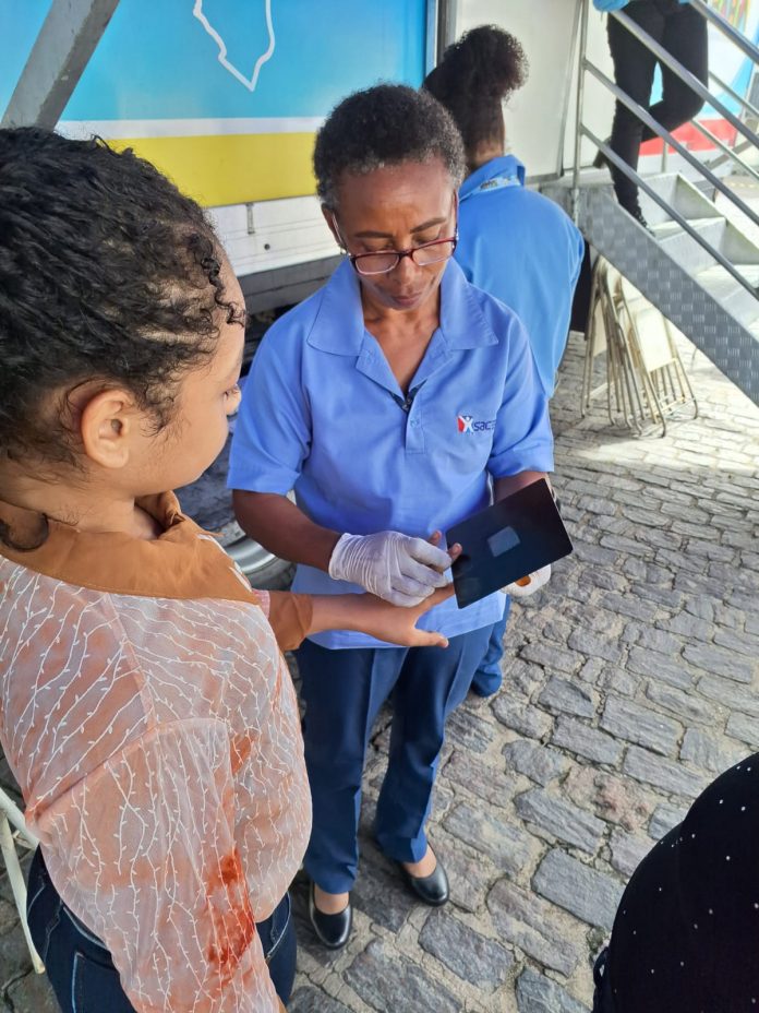 Cidades de Cachoeira e Feira de Santana recebem atendimento gratuito do SAC Móvel