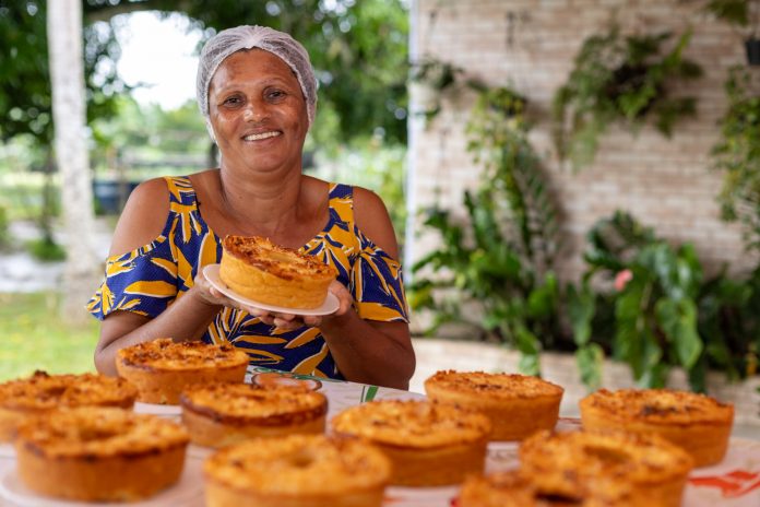 Investimentos em comunidade rural de Muritiba transformam a mandiocultura da região