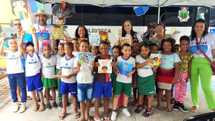 Fundação Pedro Calmon encanta na Feira Literária de Mucugê