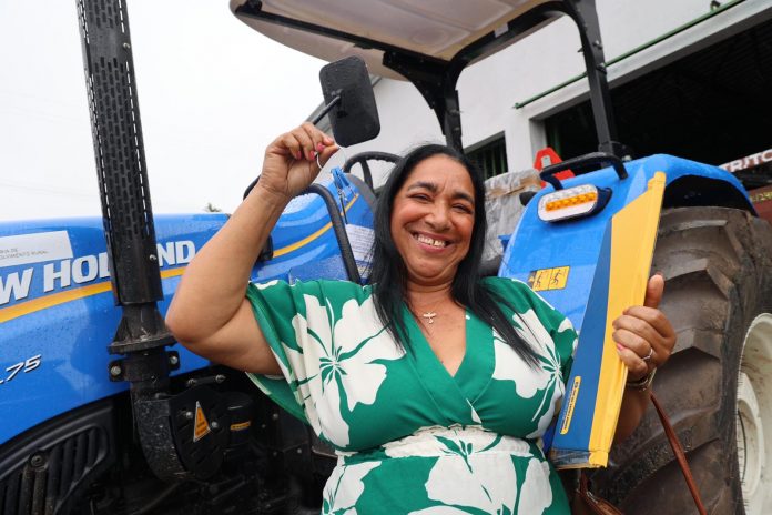 Entregas em Governador Mangabeira qualificam a produção da agricultura familiar no Recôncavo